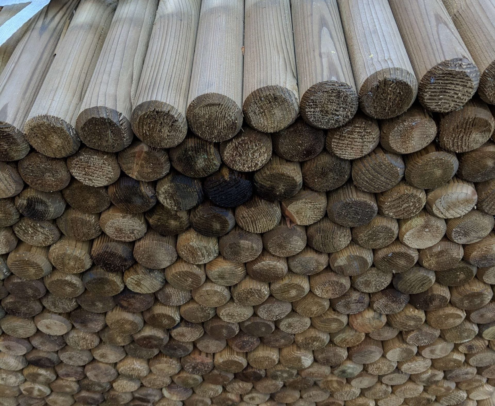 Full Rounded Pointed Posts Fence Machined Round Posts (Pointed) – Crestala Fencing Centre